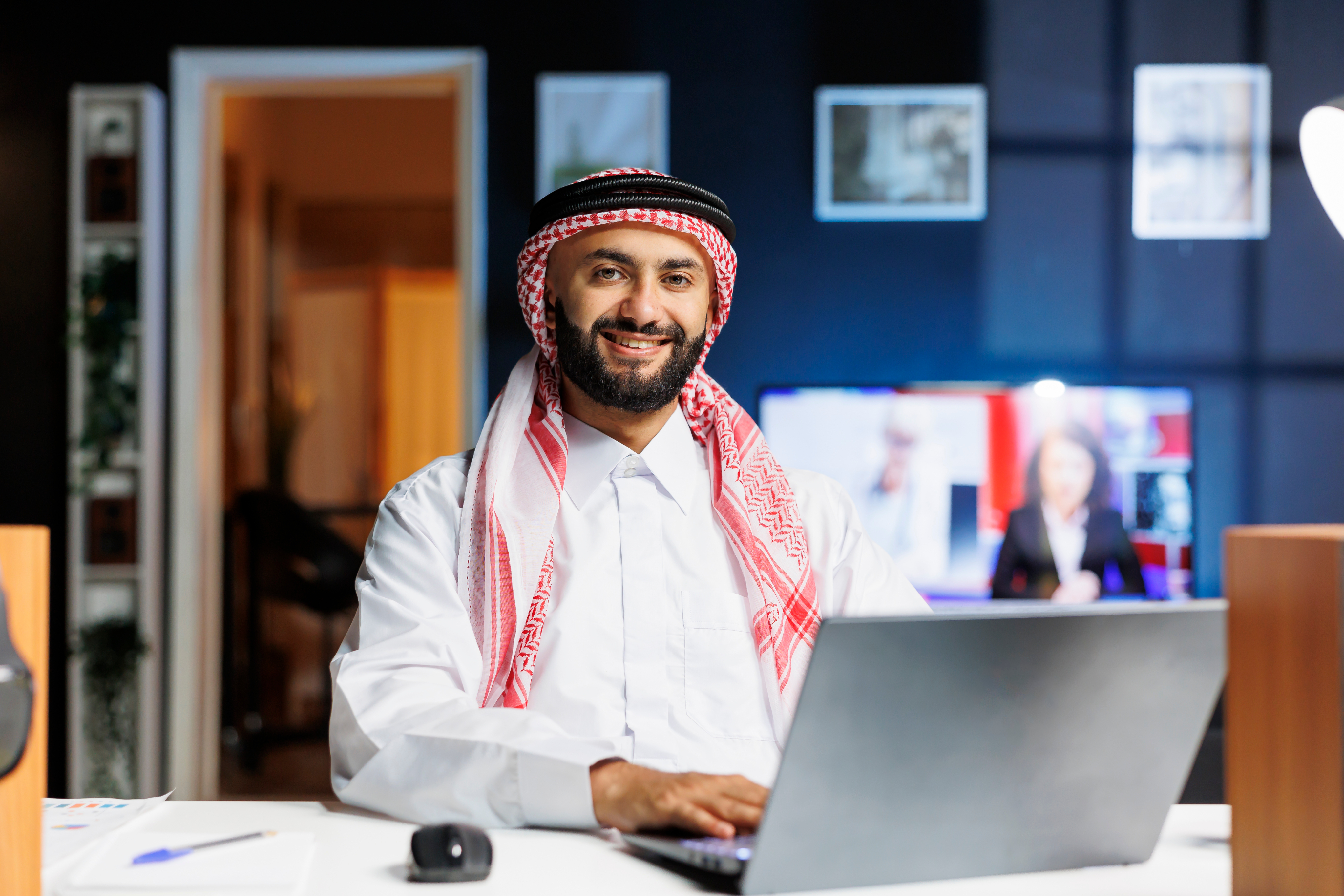 المستشار